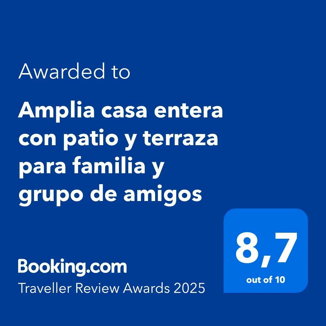 Amplia Casa Entera Con Patio Y Terraza Para Familia Y Grupo De Amigos Màlaga